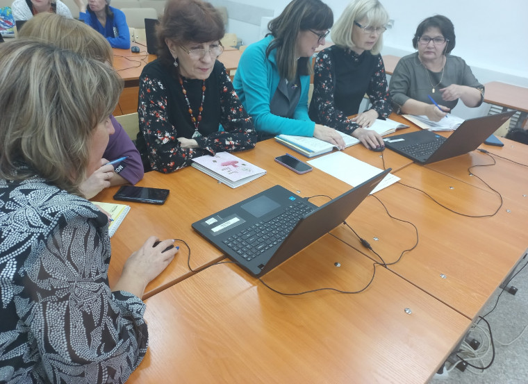 В гимназии №8 города Рубцовска состоялась  стажерская практика по использованию возможностей сервиса Яндекс.Учебник в повышении качества начального общего образования.